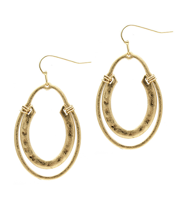 Wire oval earring