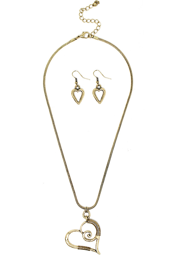 Wire wrap heart pendant necklace set