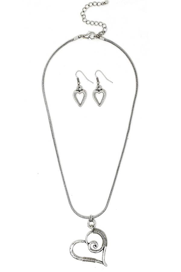 Wire wrap heart pendant necklace set
