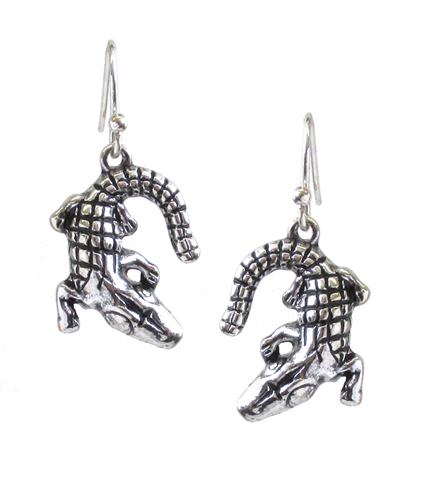 CROCODILE EARRING