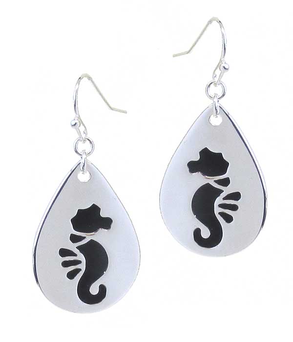 Sealife theme epoxy earring - sea horse