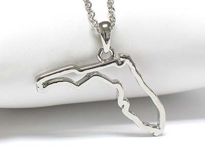 Metal florida map pendant necklace
