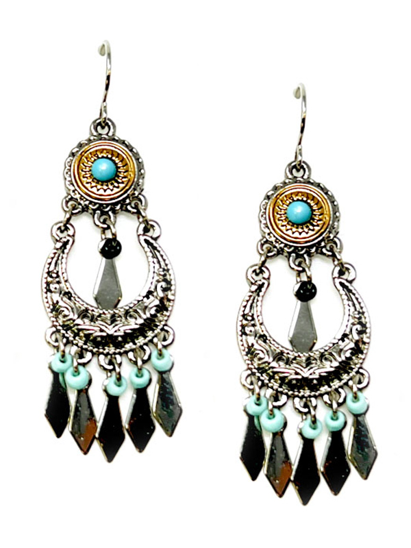 WESTERN THEME TURQUOISE CHANDELIER EARRING