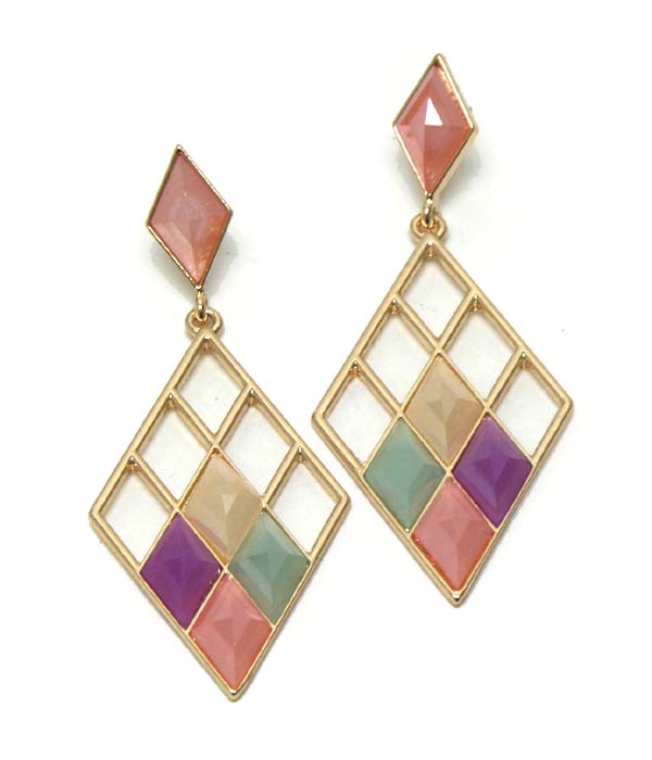 Facet stone and metal filigree diamond pattern drop earring