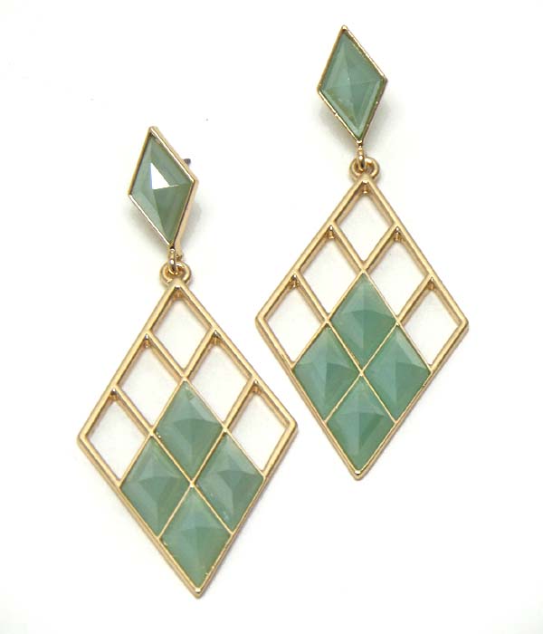 Facet stone and metal filigree diamond pattern drop earring