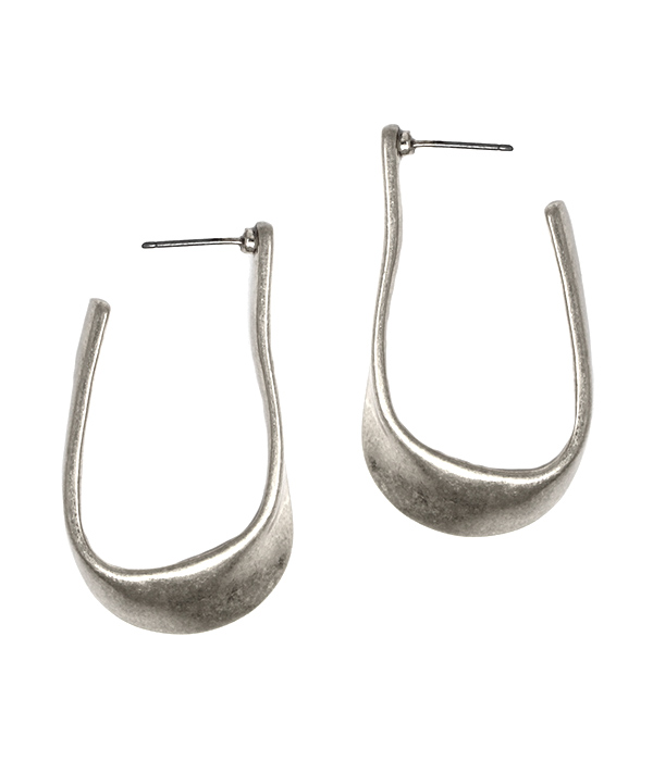Bent metal rectangle earring