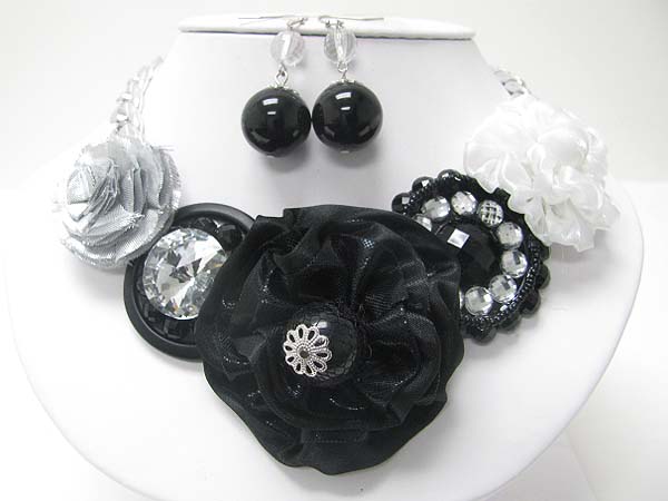 Facet glass deco multi fabric mesh flower link neckalce earring set