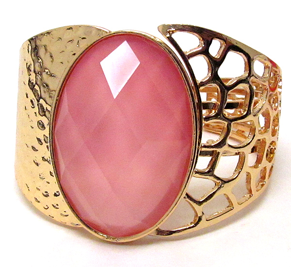 Oval glass stone hammered metal hinge bangle