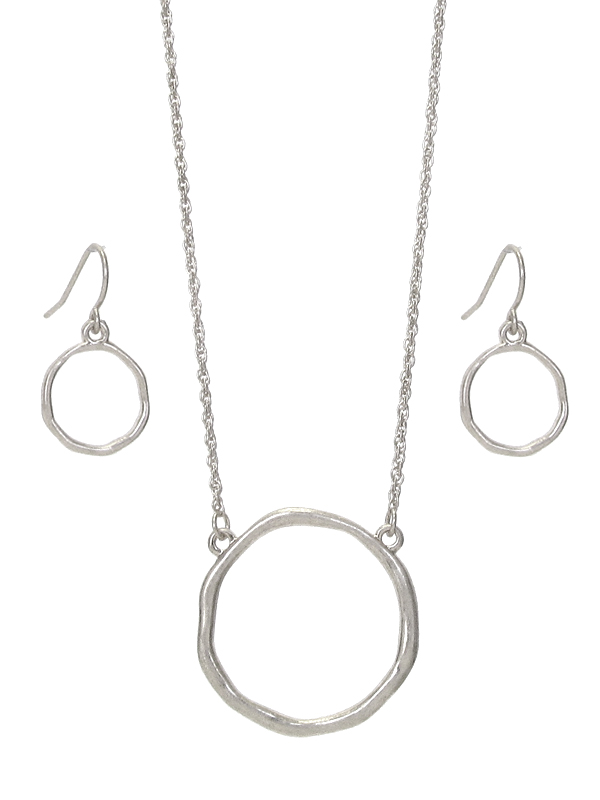 RING PENDANT NECKLACE SET