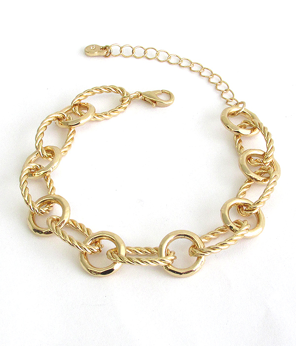 METAL CHAIN BRACELET