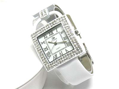 Double crystal frame enameled belt band watch