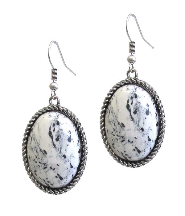 Oval stone earring