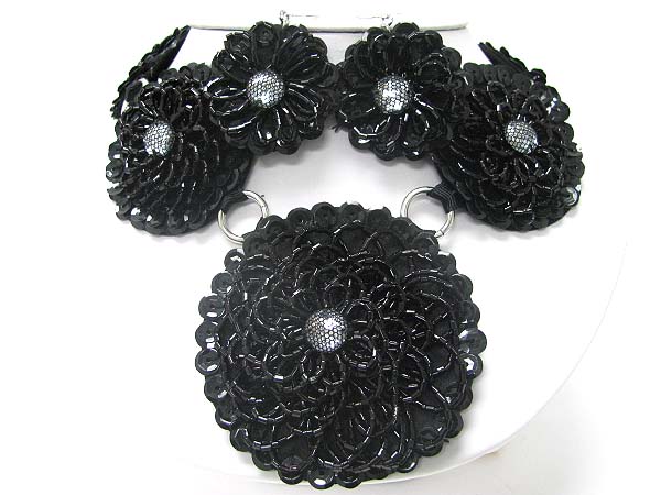 BEADS AND SEQUIN DECO ROUND FABRIC FLOWER LINK NECKALCE EARRING SET