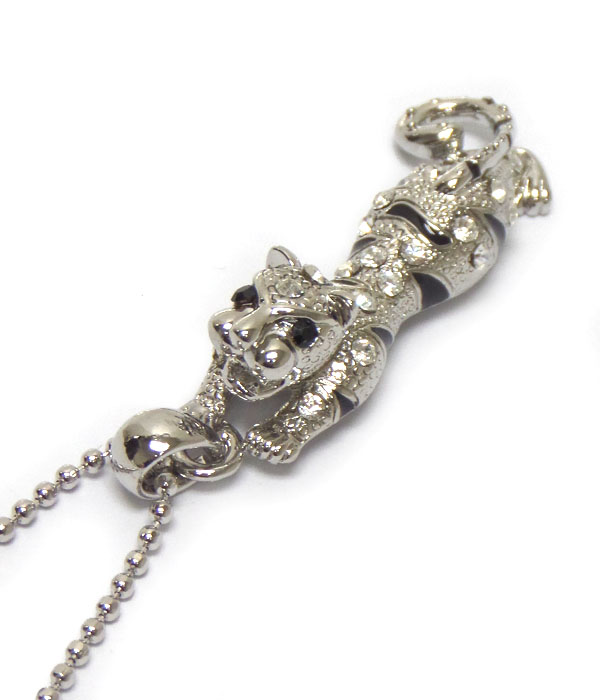 WHITEGOLD PLATING CRYSTAL STUD TIGER PENDANT NECKLACE