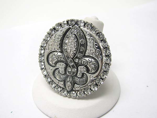 Crystal round fleur de lis stretch ring
