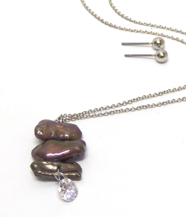 Natural shell and cubic zirconia pendant necklace set