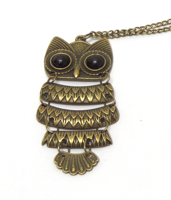 Textured metal owl pendant necklace