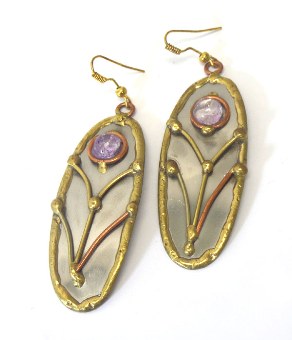 Handmade metal art oval drop earring - 100% brass