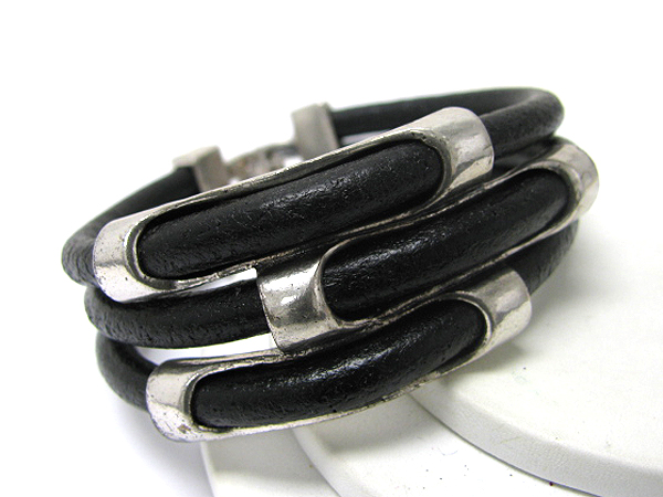 Synthetic leather and metal deco bracelet - free wrap style