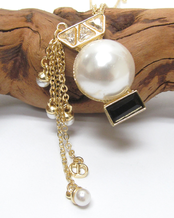 PEARL AND CRYSTAL ZODIAC PENDANT NECKLACE - ARIES
