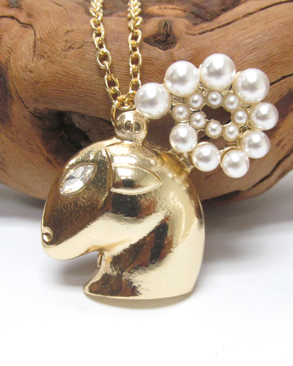 PEARL AND CRYSTAL ZODIAC PENDANT NECKLACE - TAURUS