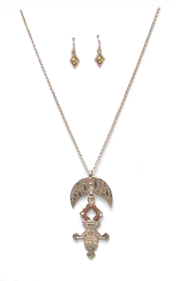 Vintage metal handmade style long necklace set