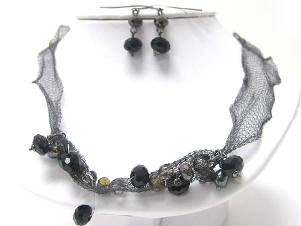 CHIFFON MESH AND PEARL AND FACET GLASS BEADS  COMBO NECKLACE EARRING SET