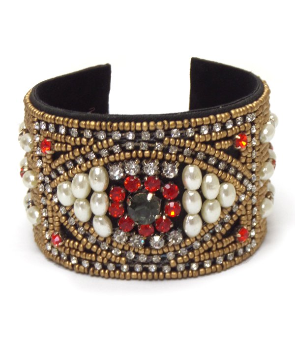 Handmade pearl and seedbead evileye cuff bracelet - brass