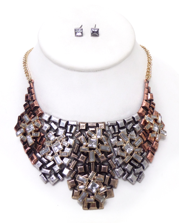 Multi crystal and metal chip mix bib necklace set