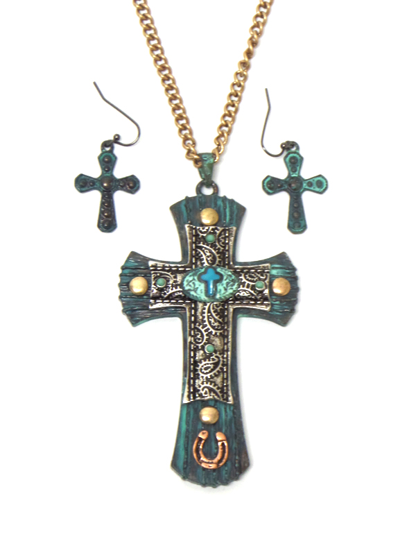 Paisley textured cross necklace set
