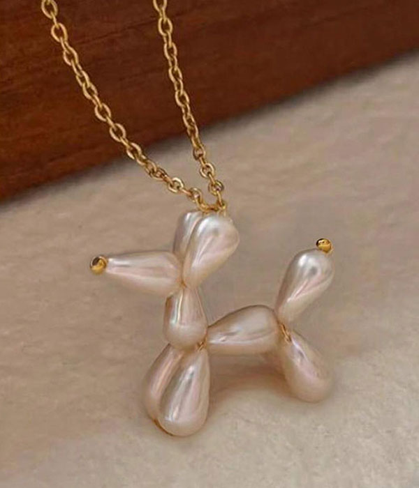 Balloon inspired pearl dog pendant necklace