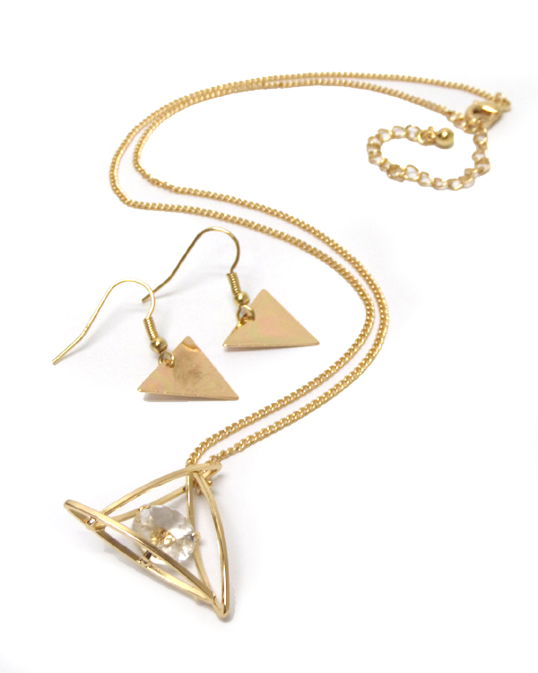 Cubic in wire triangle necklace set
