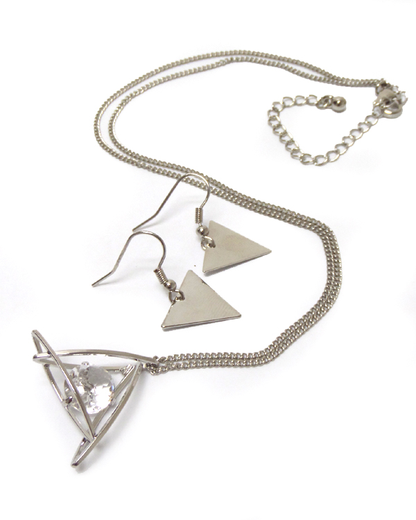CUBIC IN WIRE TRIANGLE NECKLACE SET