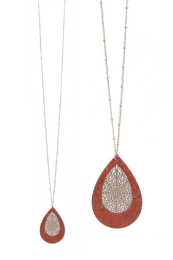 METAL FILIGREE AND CORK TEARDROP LONG NECKLACE - BRASS