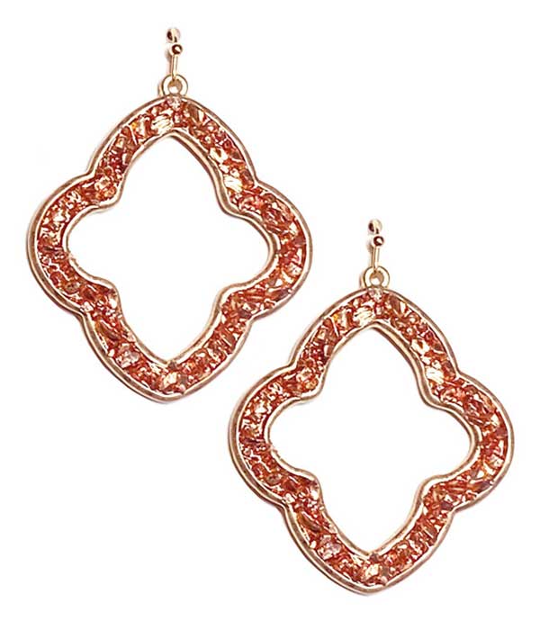 METAL QUATREFOIL EARRING