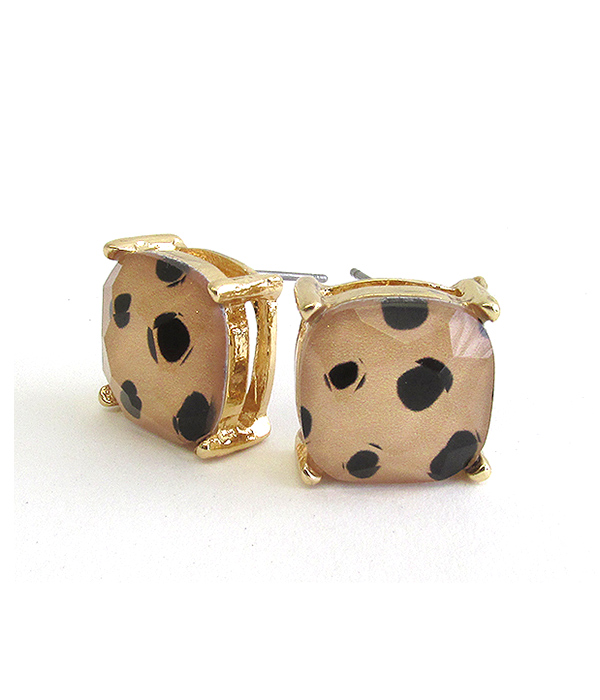 FACET STONE STUD EARRING - DALMATIAN