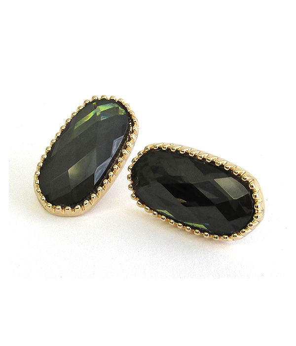Facet stone oval stud earring