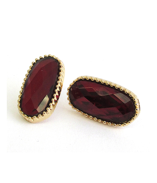 Facet stone oval stud earring