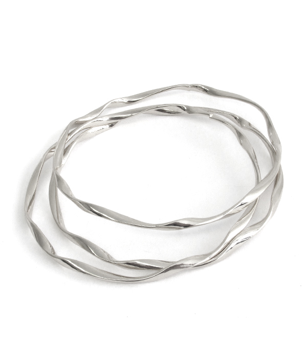 3 TWIST METAL BANGLE BRACELET SET