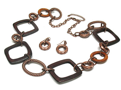 Large square wood and metal round link necklace and earring set