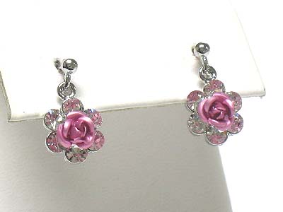 Whitegold palting crystal surrounded flower earring