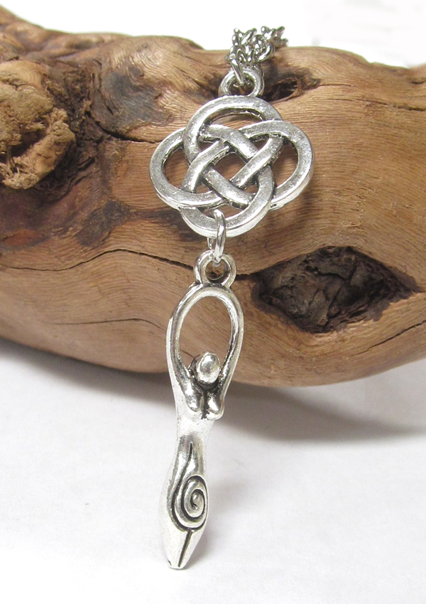 Antique silver celtic knot pendant necklace