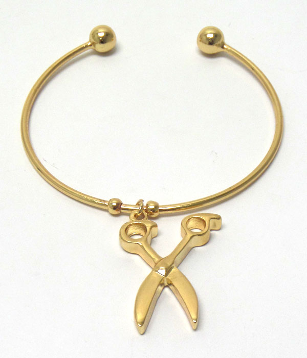 Scissor charm wire bangle bracelet