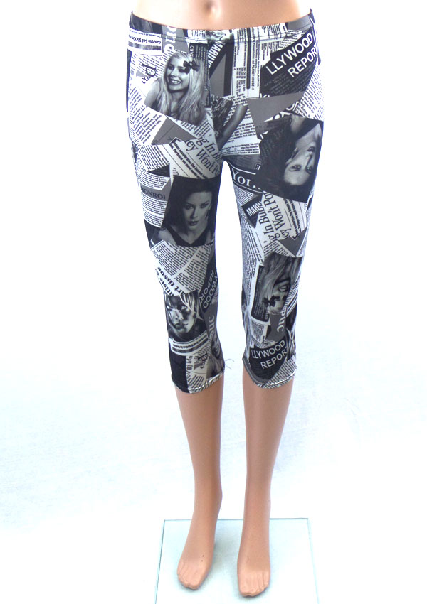 Magazine print elastic capri leggings
