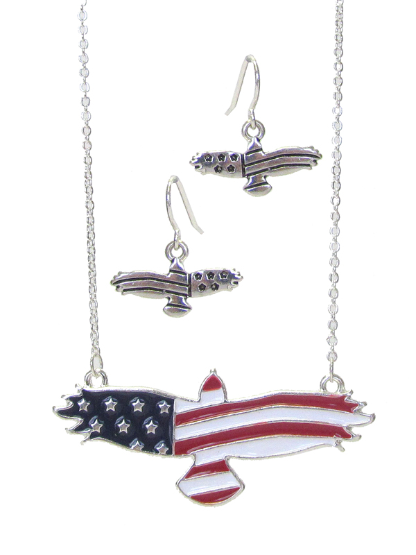 PATRIOTIC AMERICAN FLAG EAGLE PENDANT NECKLACE SET