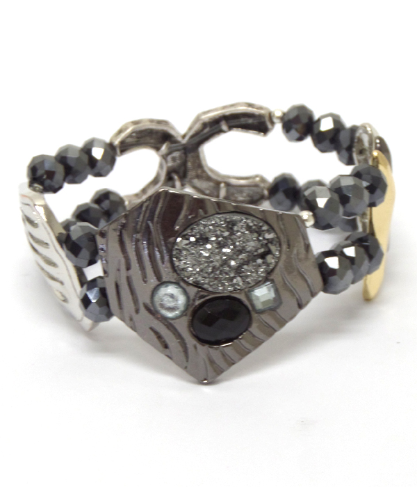 Druzy on natural shape metal linked stretch bracelet 