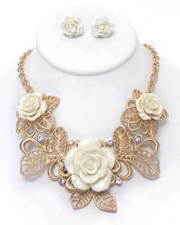 Metal flower bib style necklace set