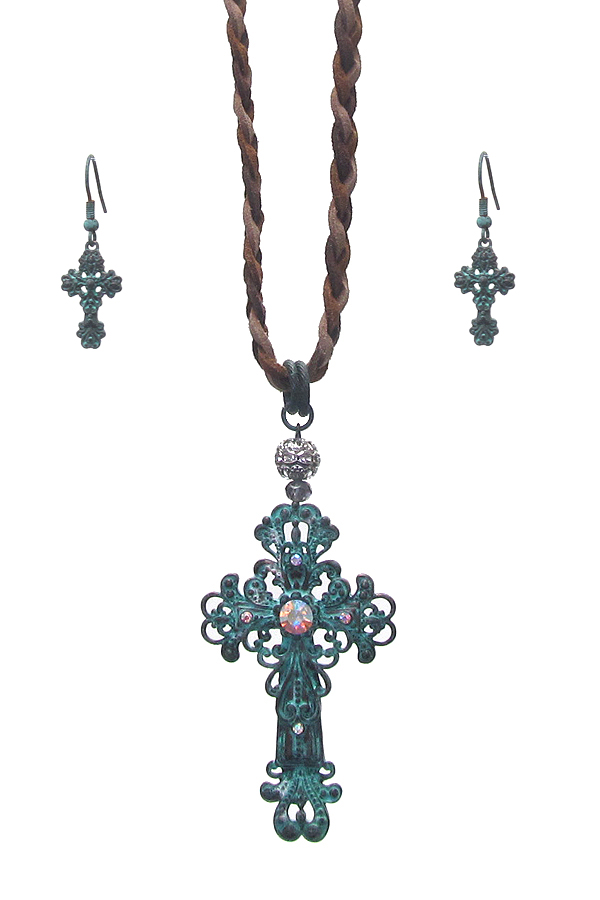 WESTERN STYLE CROSS TOGGLE BRAIDED SUEDE NECKLACE SET