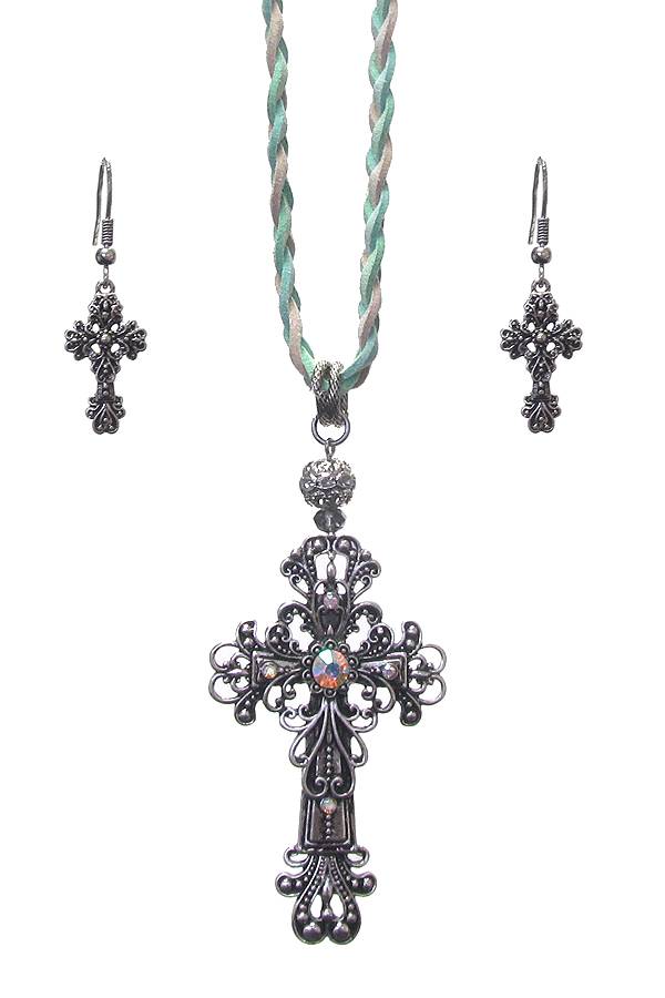 WESTERN STYLE CROSS TOGGLE BRAIDED SUEDE NECKLACE SET