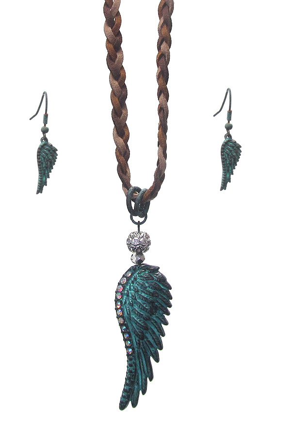 Western style angel wing toggle braided suede necklace set